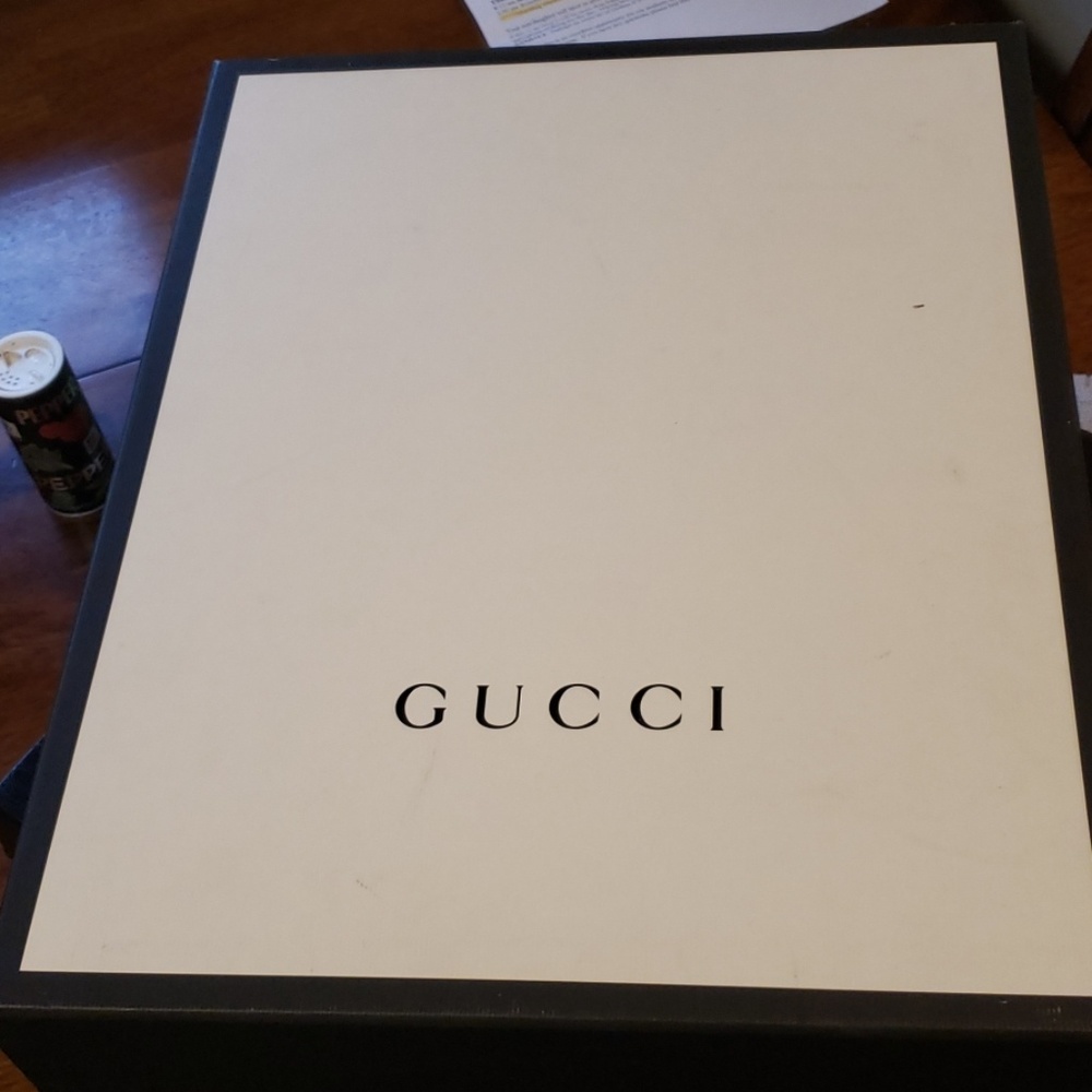 Gucci Shoe box and dust bag